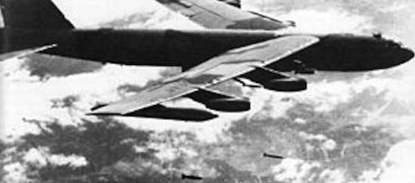 b-52-dropping-bombs